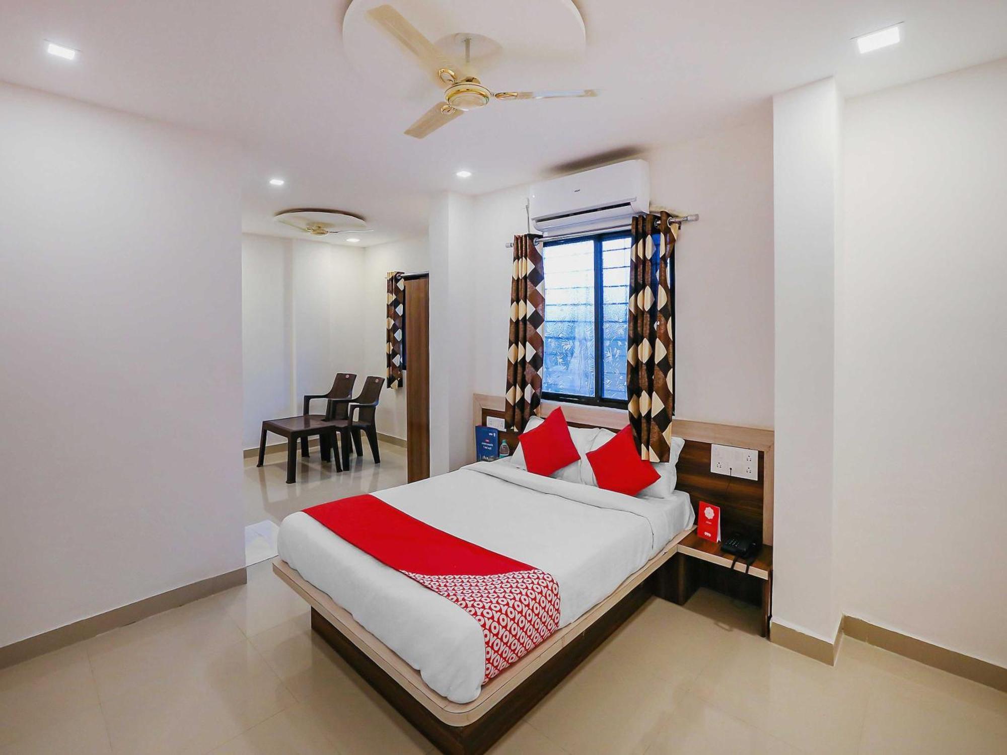 Hotel O Pingara Executive Phursungi Bagian luar foto