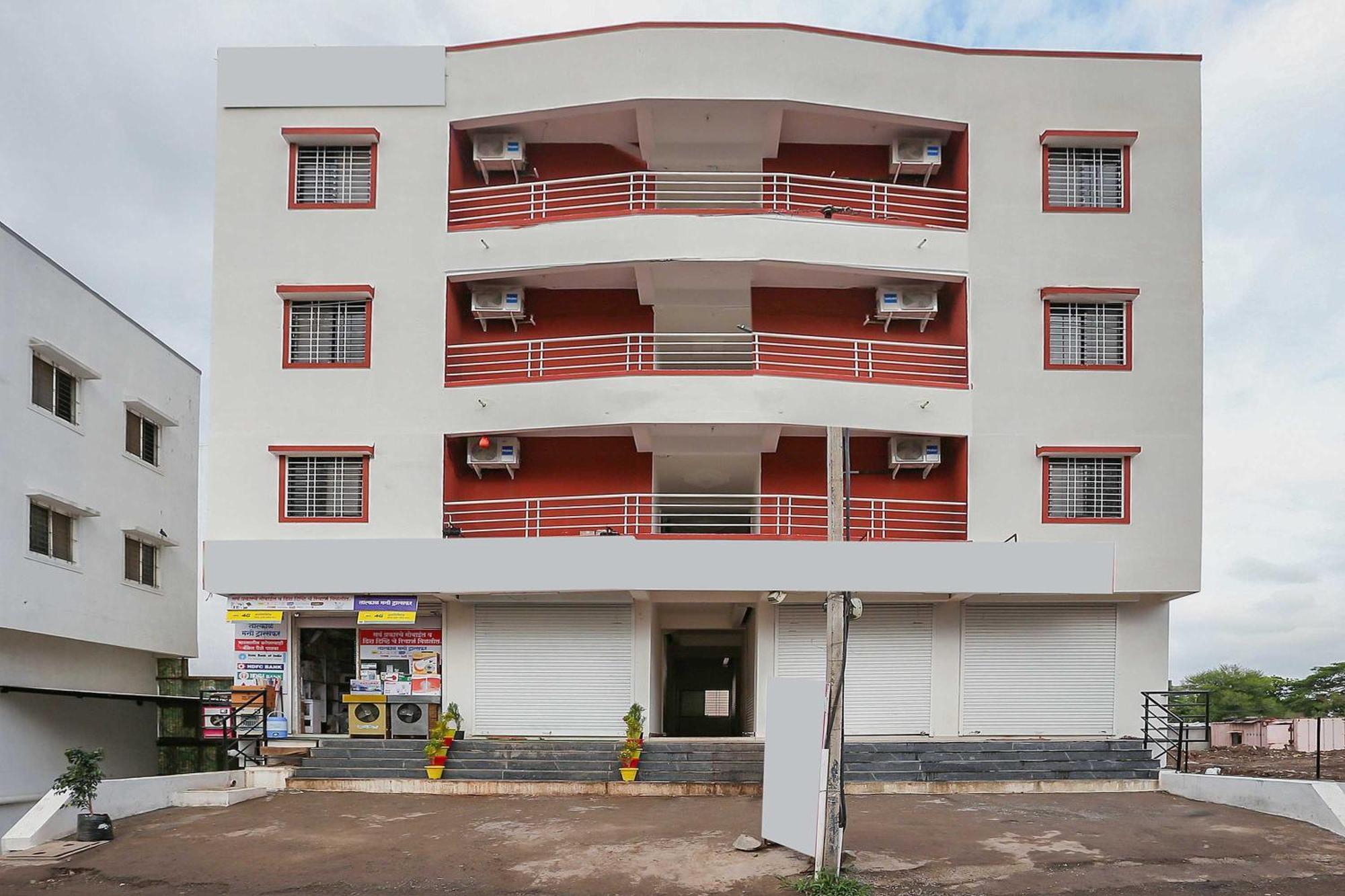 Hotel O Pingara Executive Phursungi Bagian luar foto