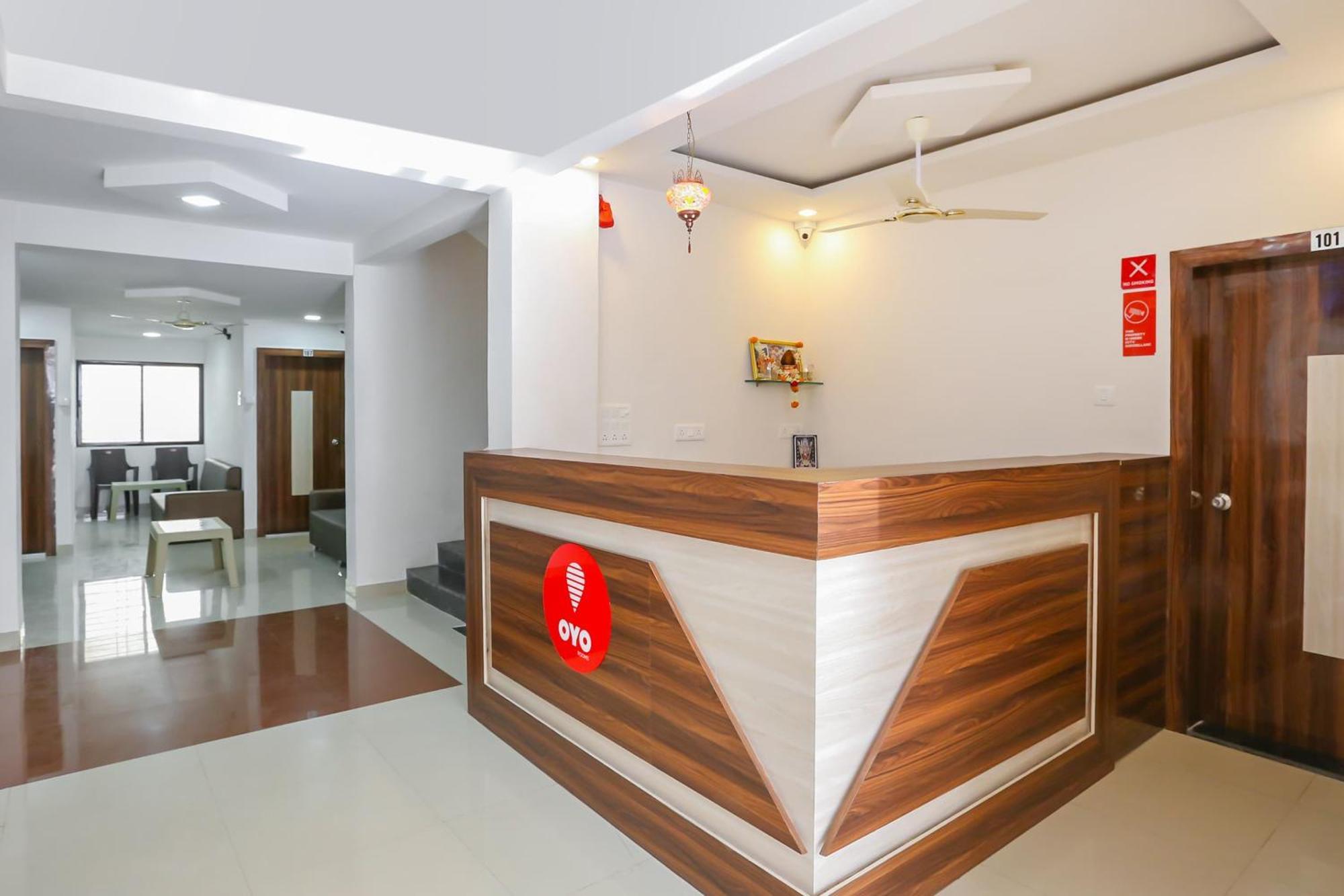Hotel O Pingara Executive Phursungi Bagian luar foto