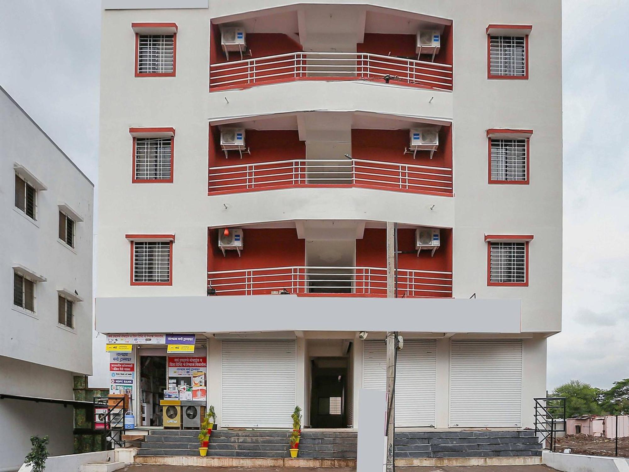 Hotel O Pingara Executive Phursungi Bagian luar foto